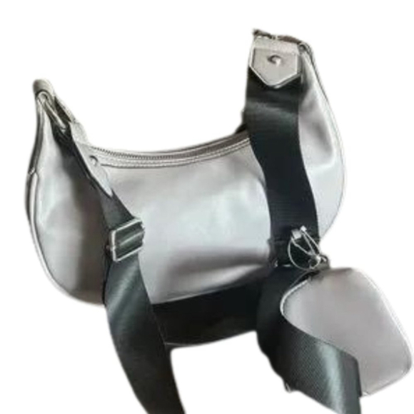 Juicy Couture Gull Grey Quilted Crossbody Purse With Coin Purse - Picture 7 of 10